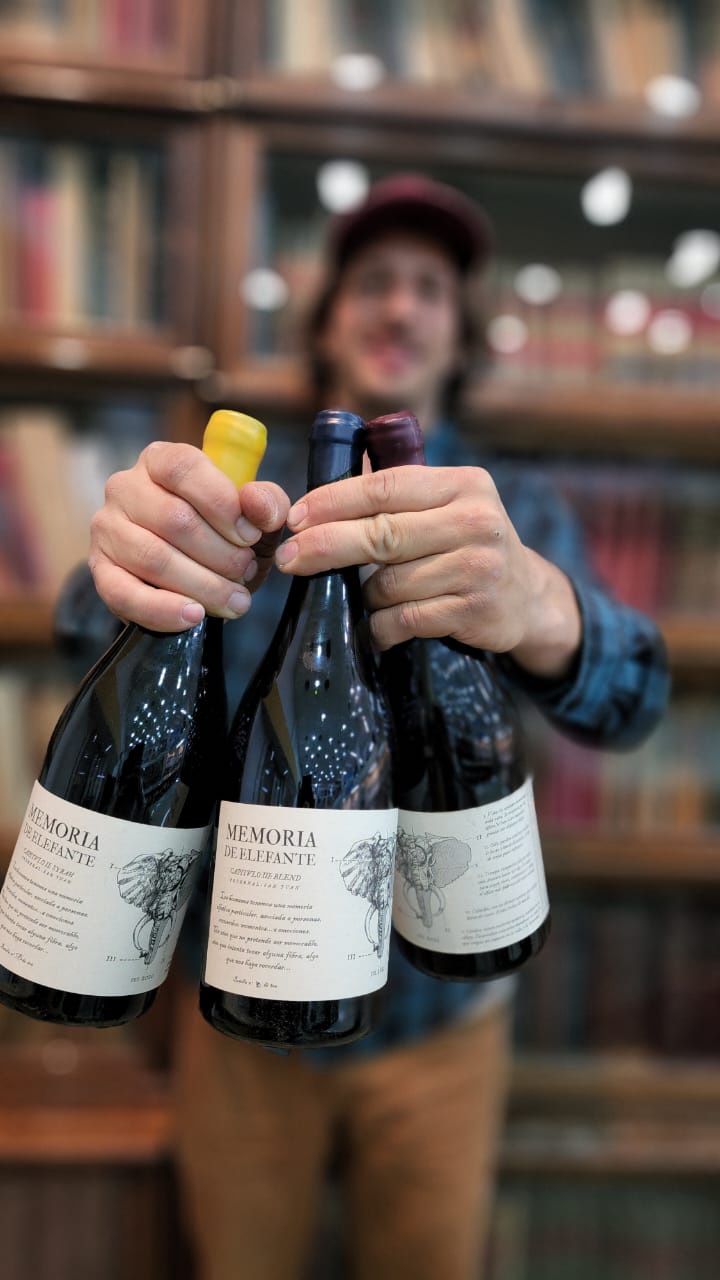 Vino con Memoria de Elefante Copadas con San Juan